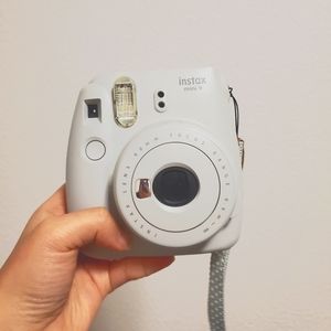 Fujifilm Instax Mini 9 in white